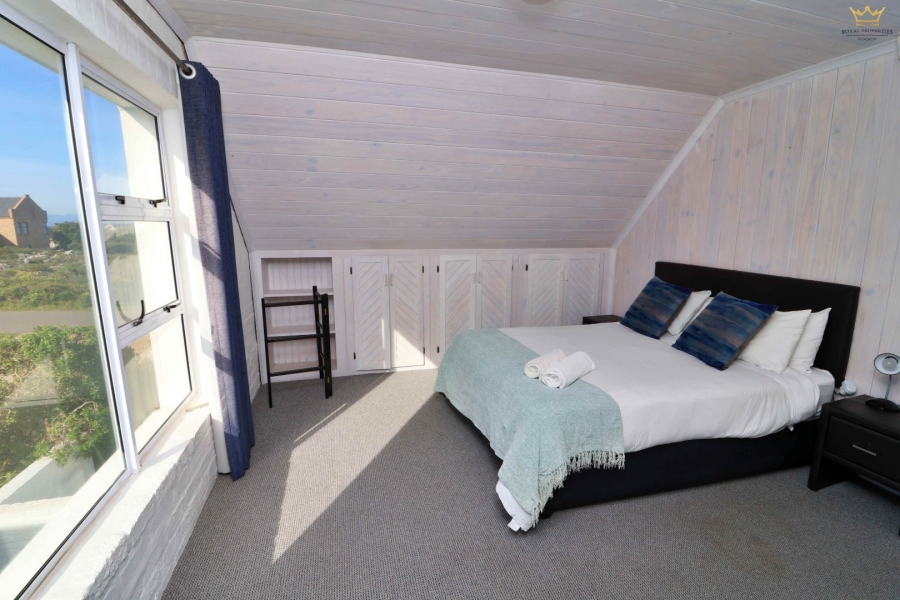 4 Bedroom Property for Sale in Bettys Bay Western Cape